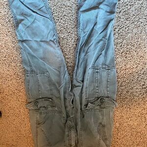 American Eagle green pants